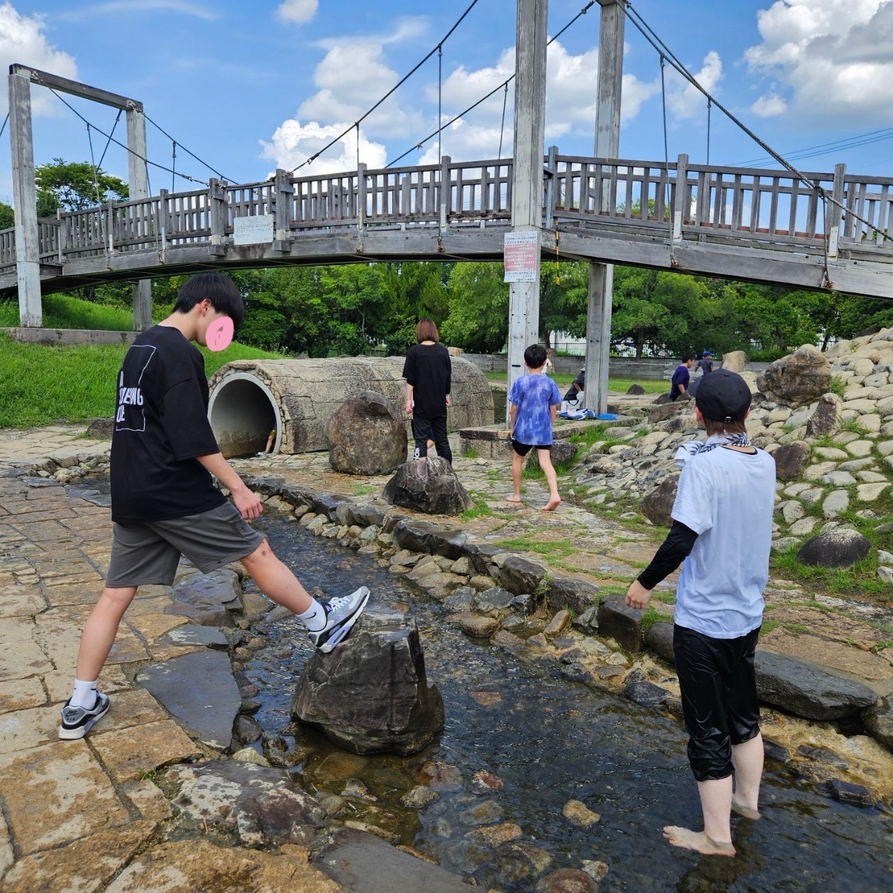 大阪市浪速区の放課後等デイサービスオハナピース大阪日本橋の弁天池公園へおでかけ